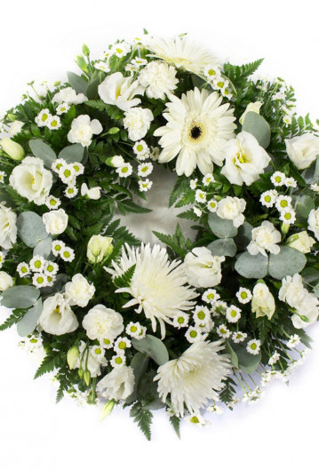 Classic White Wreath